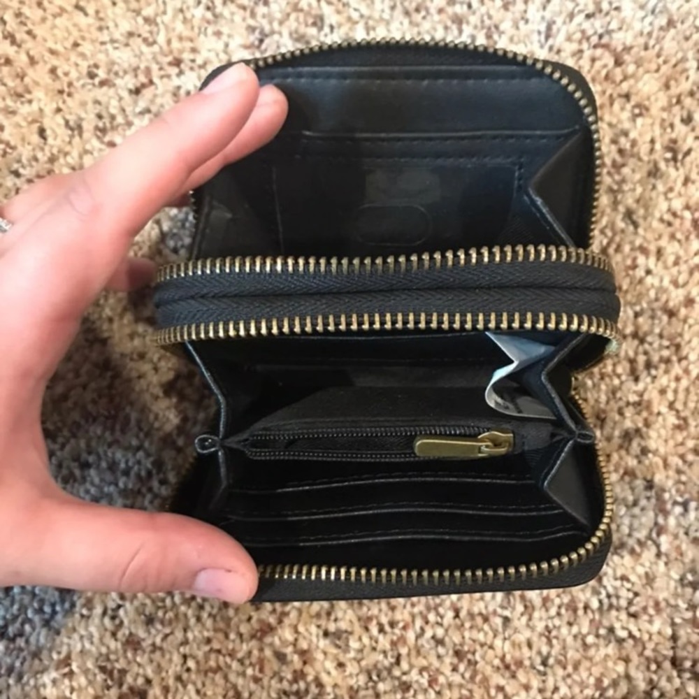 Wallet - Picture 2 of 3